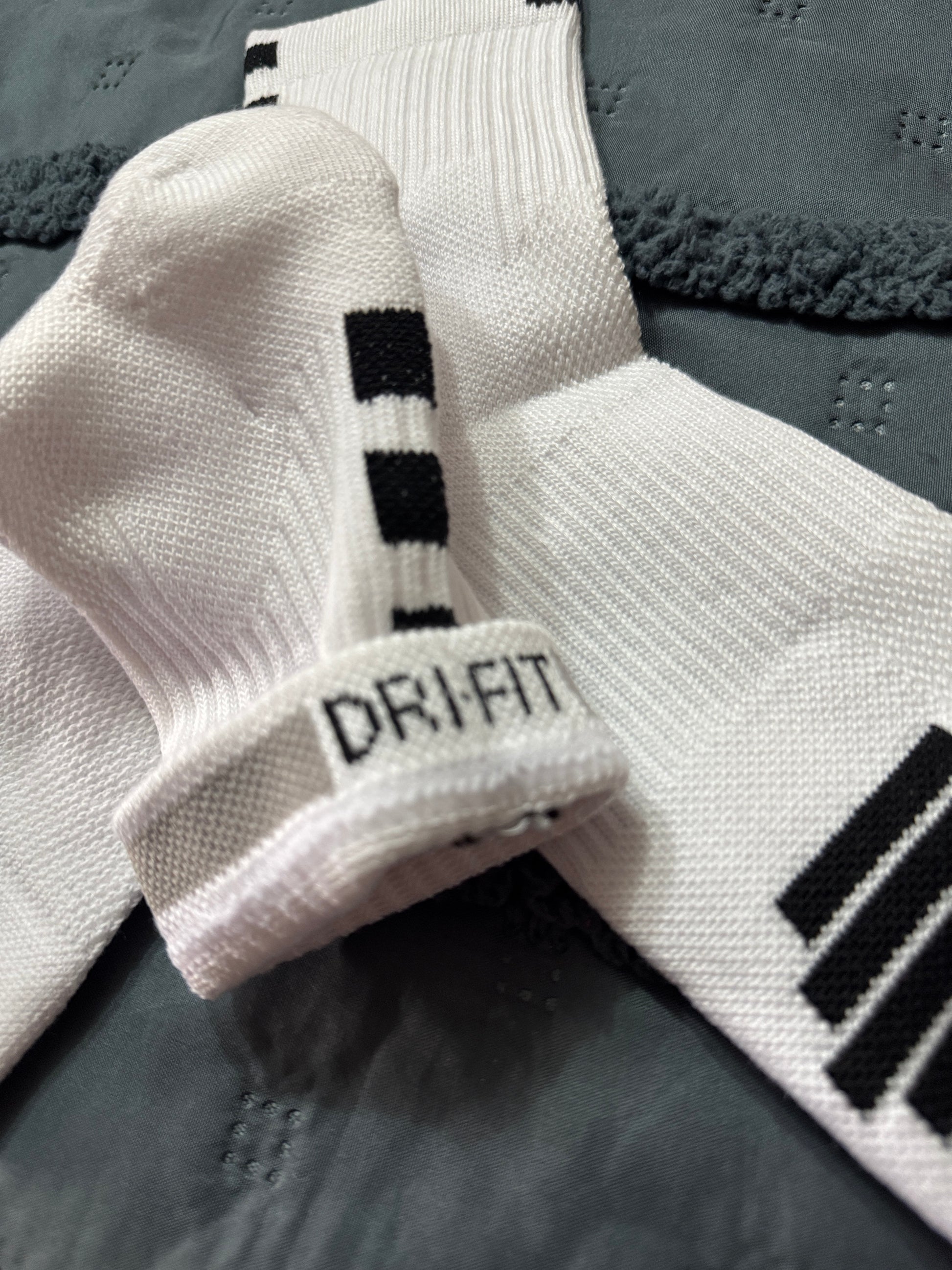 Caleta deportiva short crew