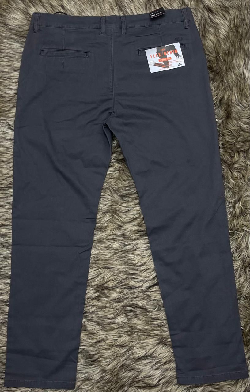 PANTALON A. E.  TIPO CHINO